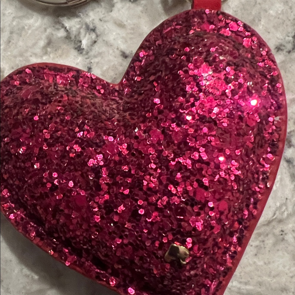 Kate Spade Key chain ♥️🩷 1/2 red 1/2 pink ~ so cute❣️ - Picture 5 of 6